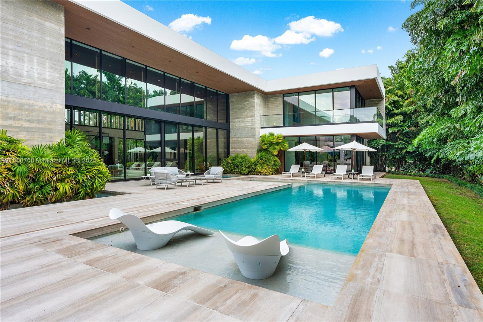 BAY HARBOR ISLAND - Residential