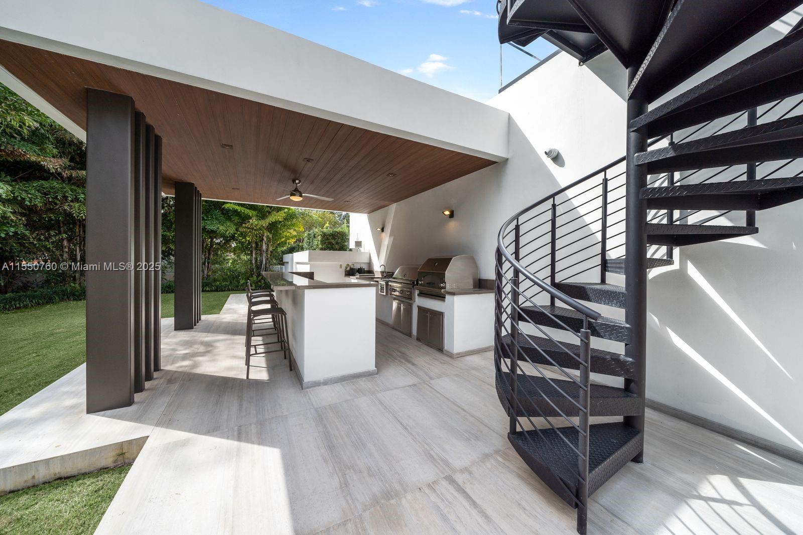 BAY HARBOR ISLAND - Residential