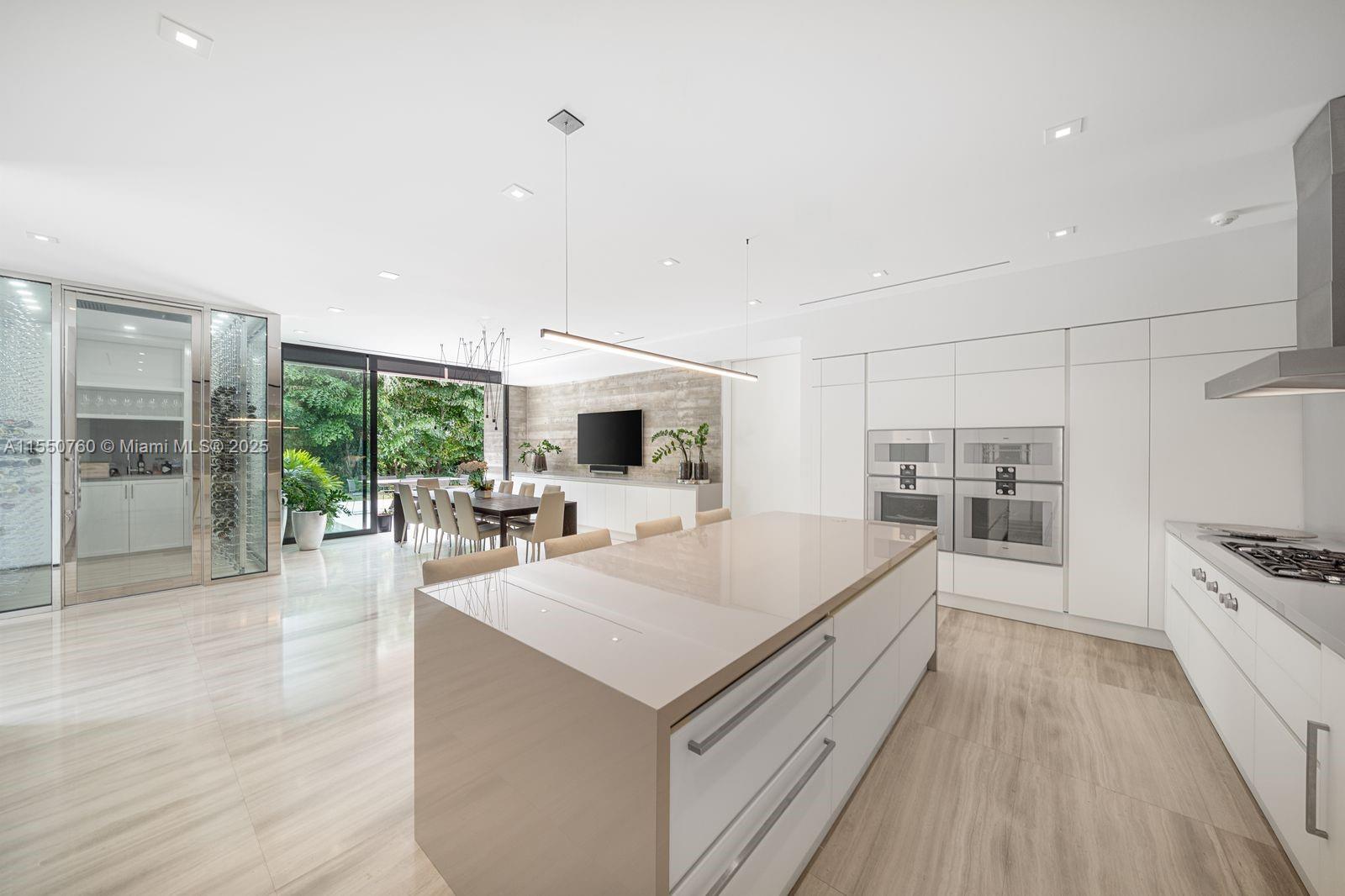 BAY HARBOR ISLAND - Residential