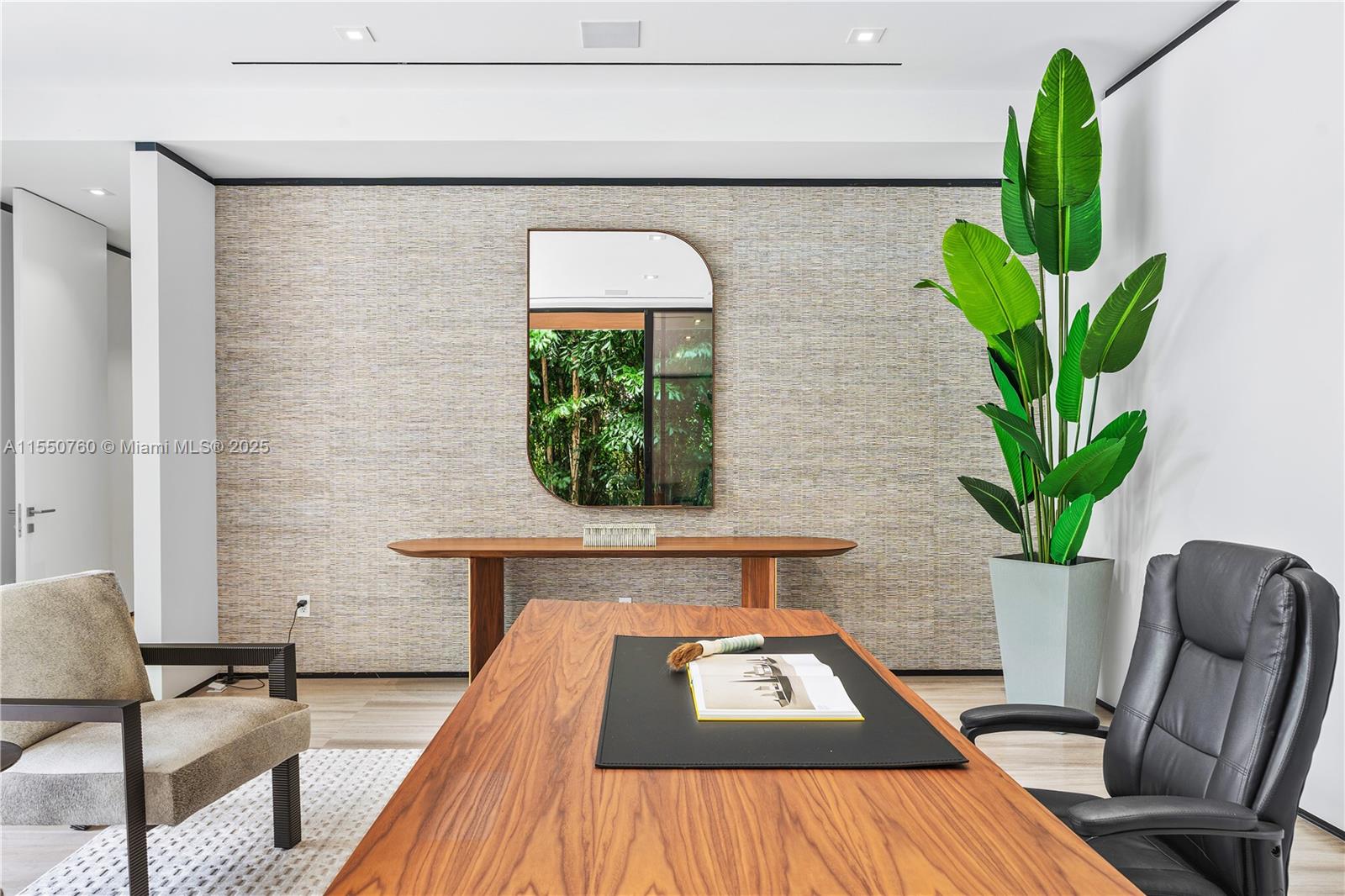 BAY HARBOR ISLAND - Residential