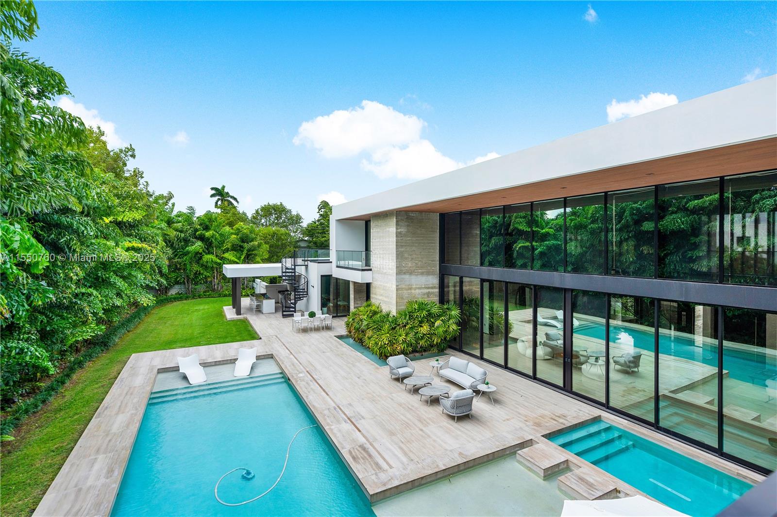 BAY HARBOR ISLAND - Residential