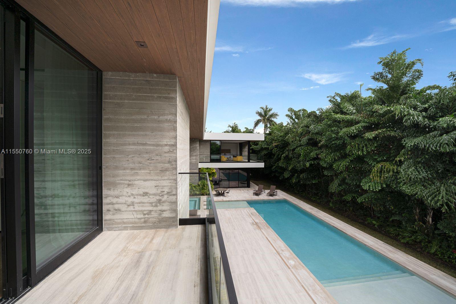 BAY HARBOR ISLAND - Residential