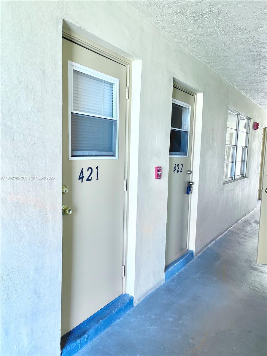 WARRENTON HOUSE CONDO - Residential