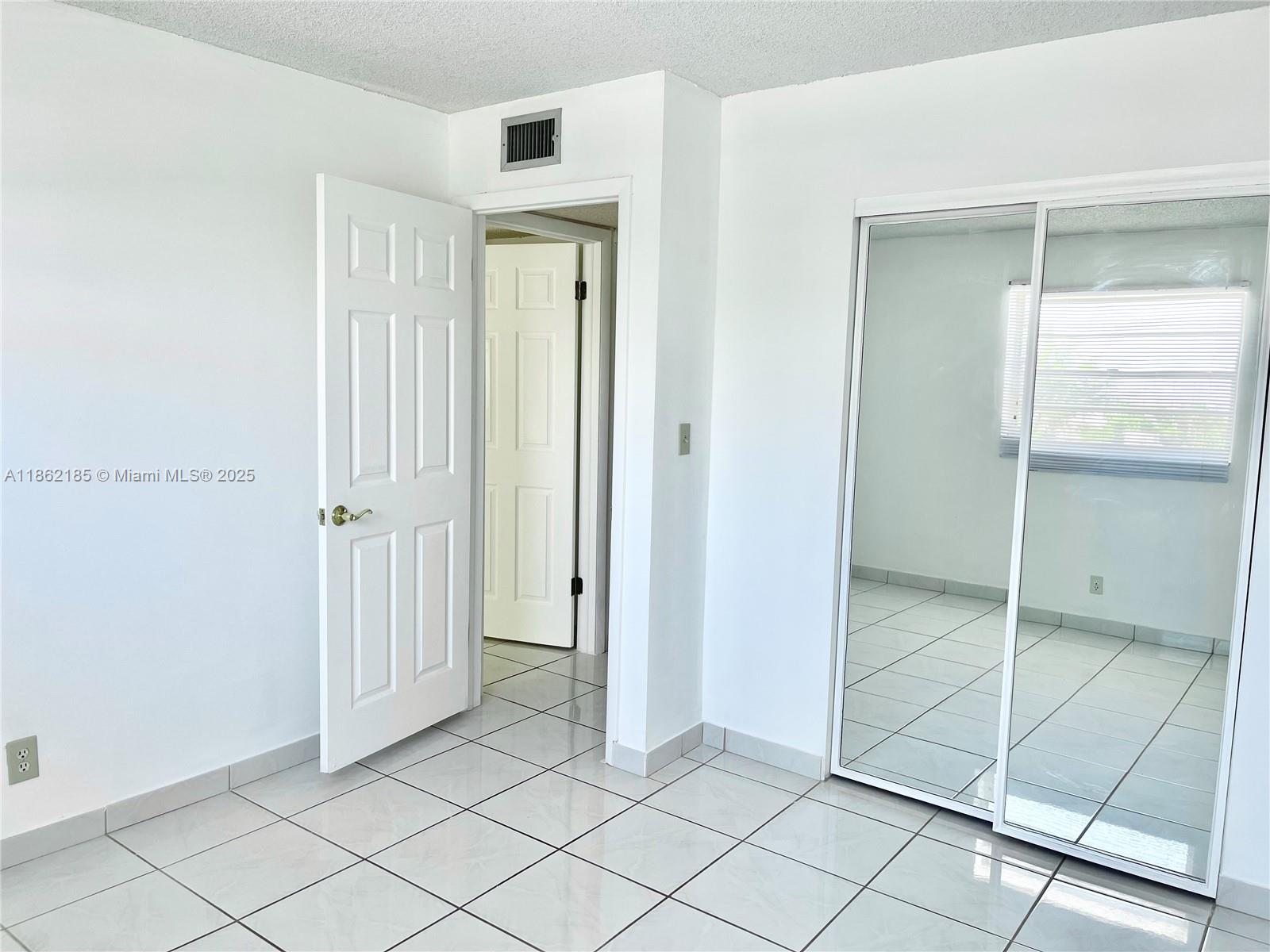 WARRENTON HOUSE CONDO - Residential