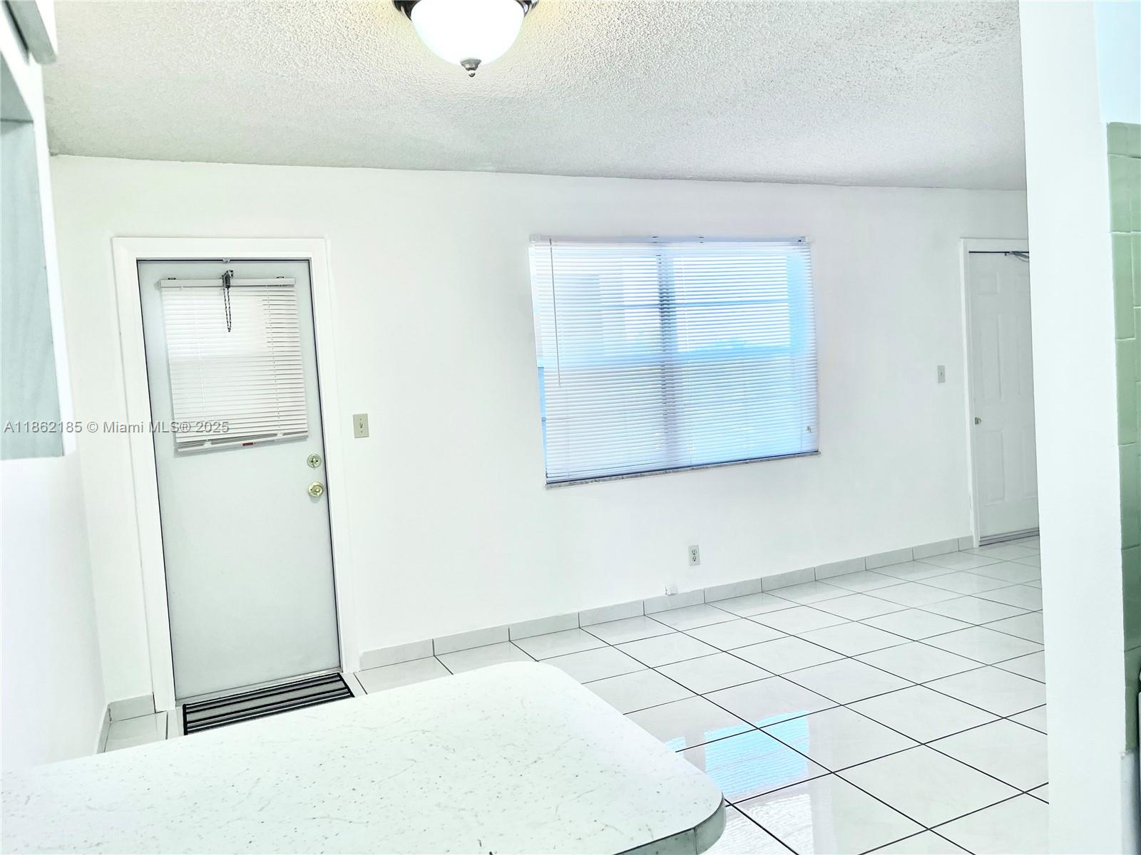 WARRENTON HOUSE CONDO - Residential