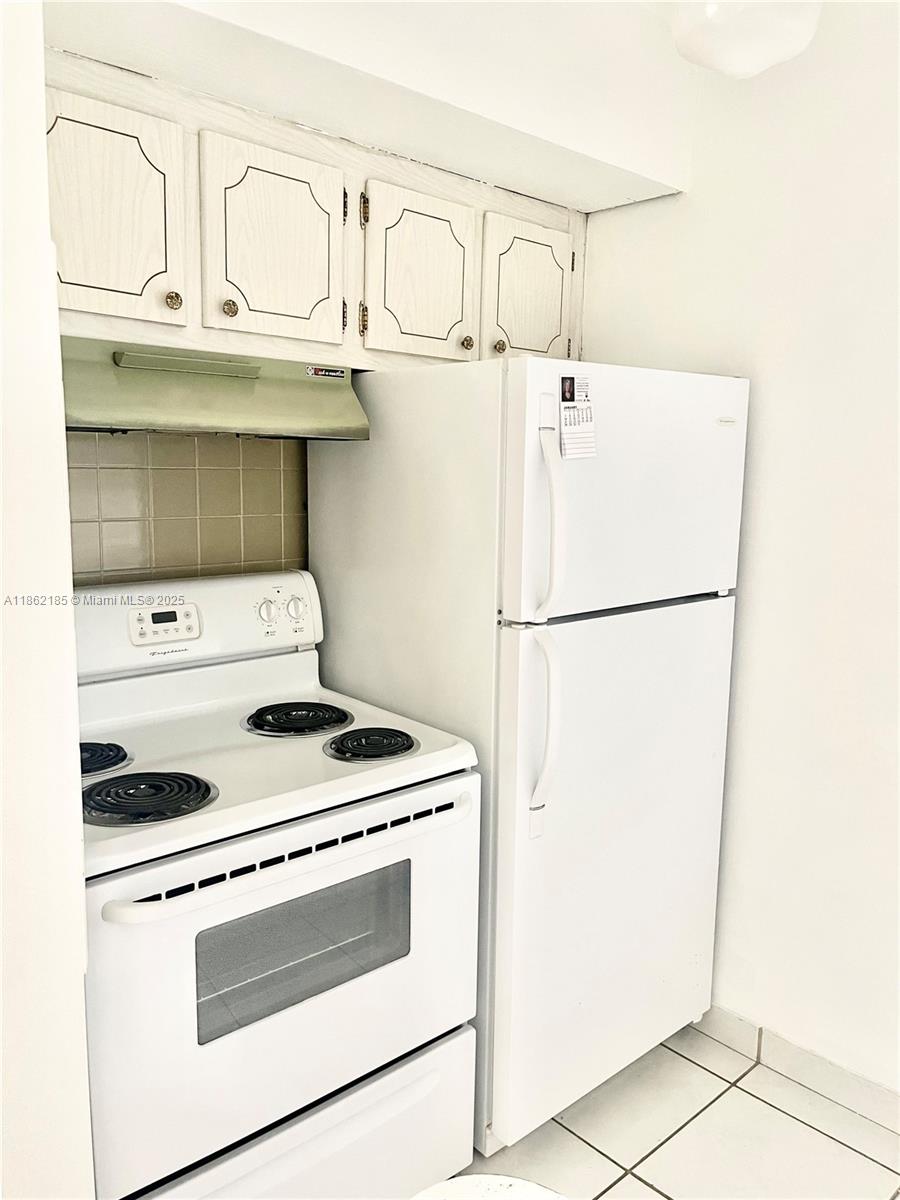 WARRENTON HOUSE CONDO - Residential