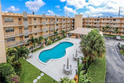 Photo of 2145 Pierce St #421, Hollywood, FL 33020 (MLS # A11862185)