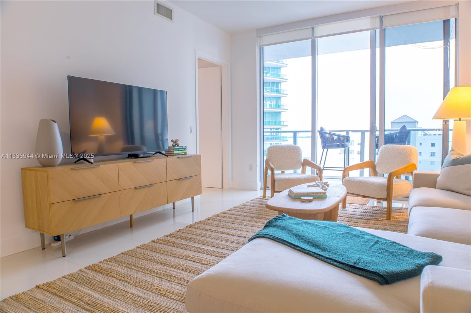 1300 Brickell Bay Dr 1608