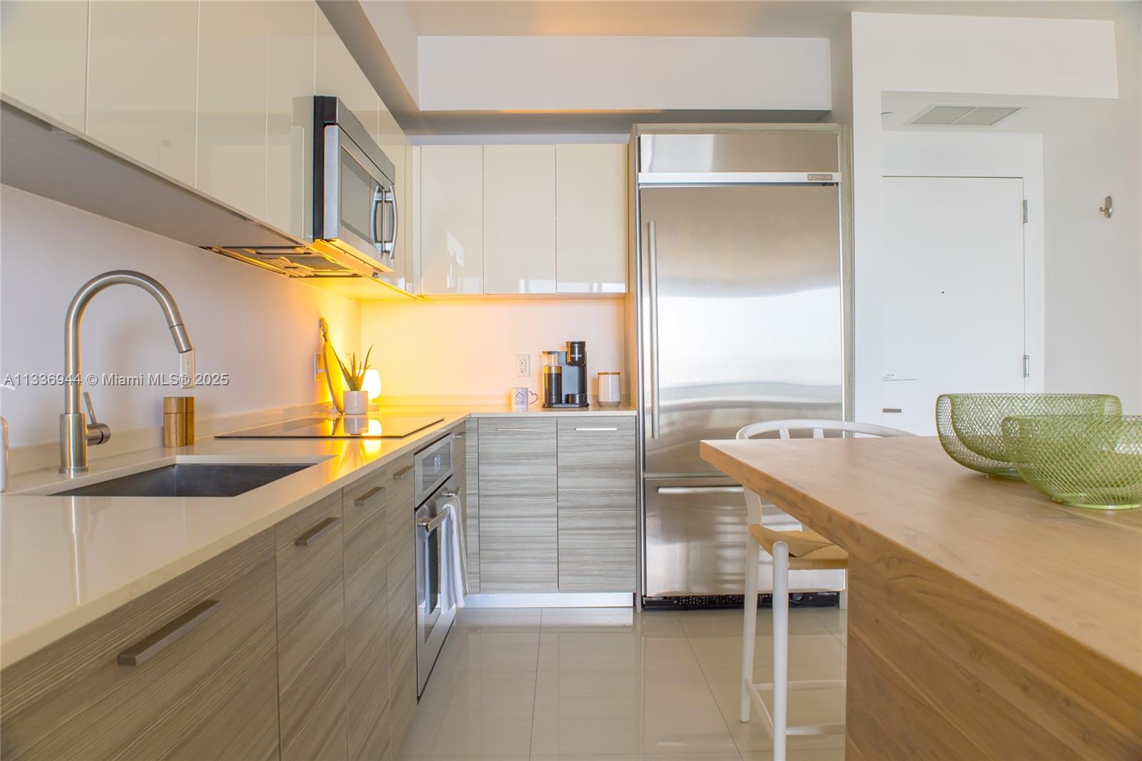 1300 Brickell Bay Dr 1608