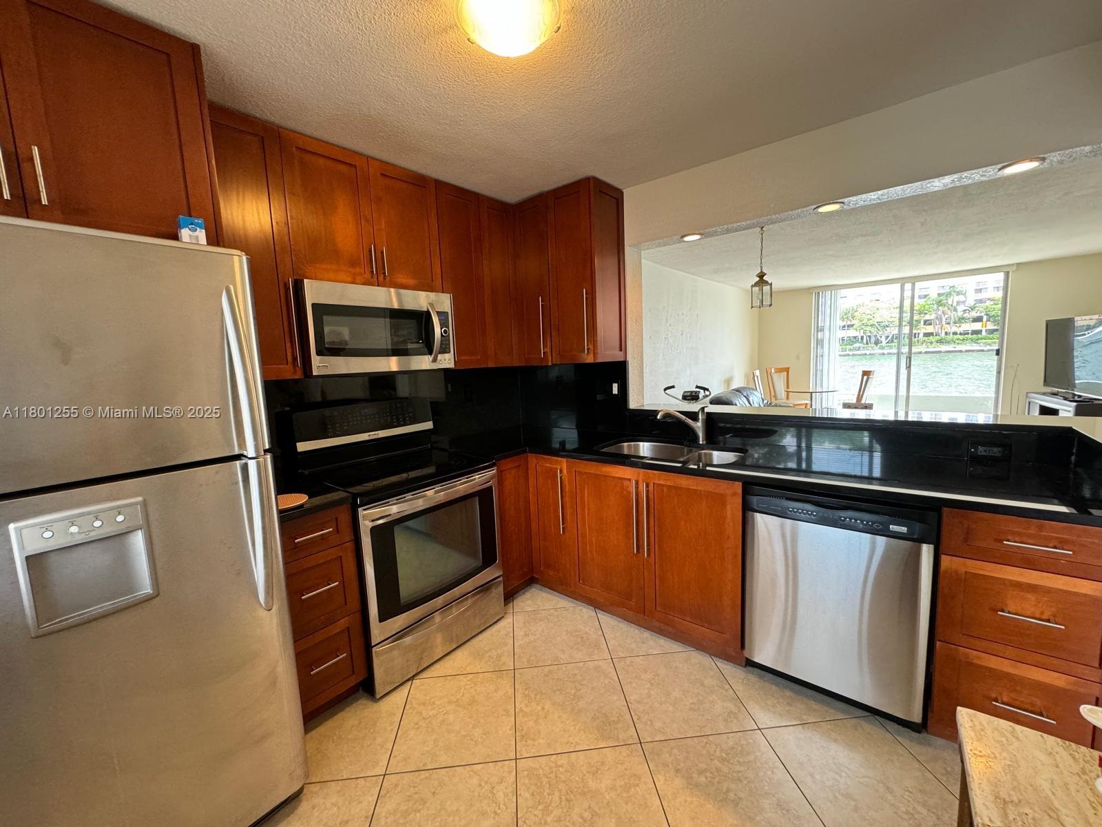 4000 NE 169th St 104