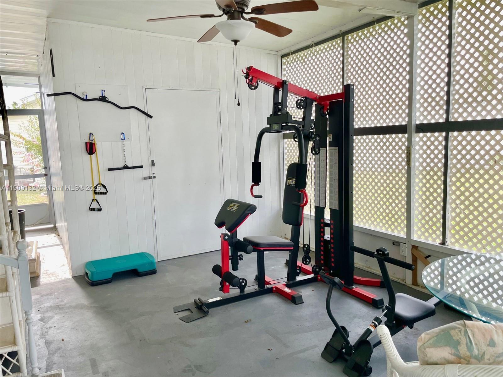 THUNDERBIRD MOBILE HOMES - Residential