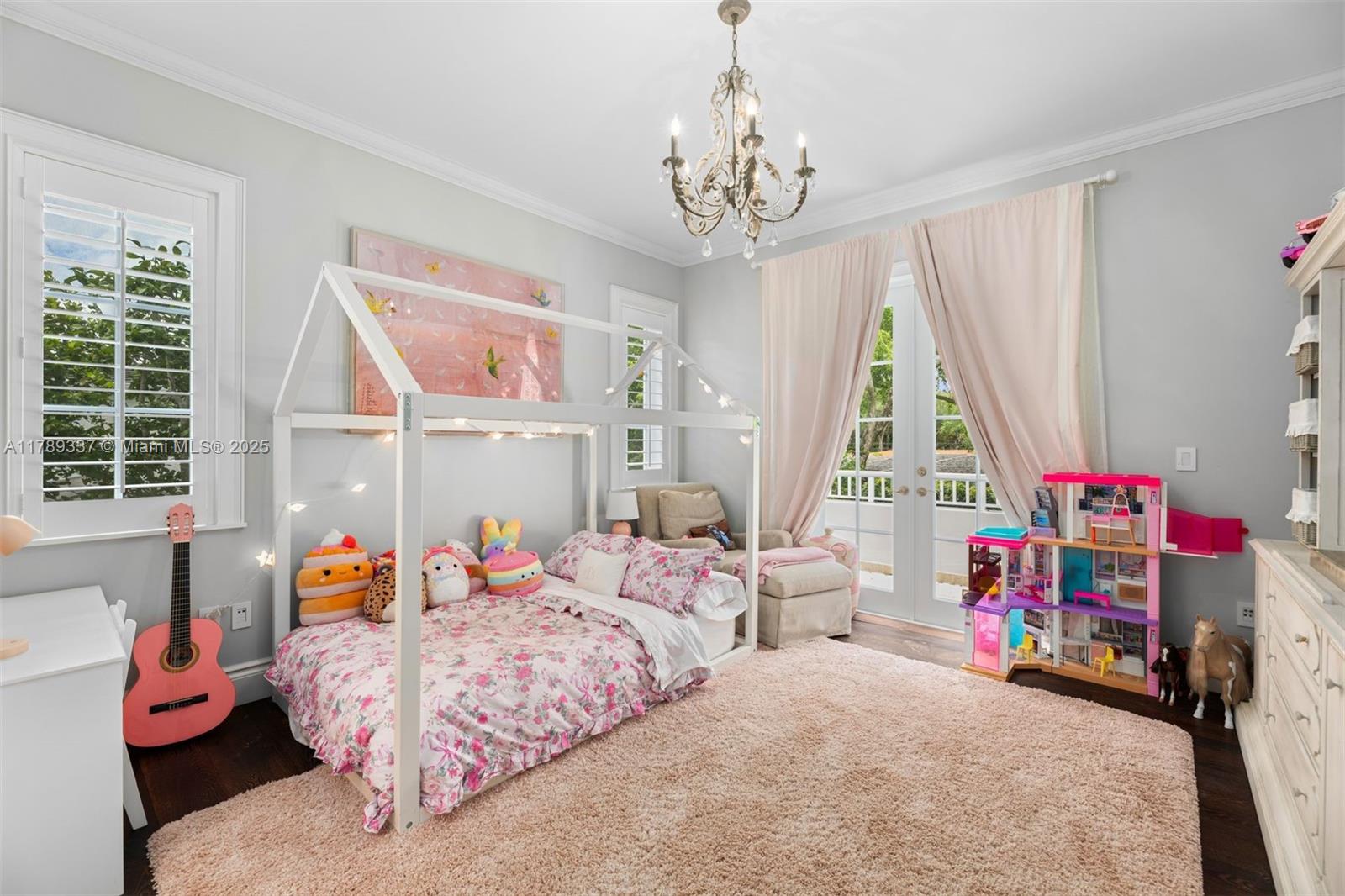 CORAL GABLES BISC BAY SEC - Residential