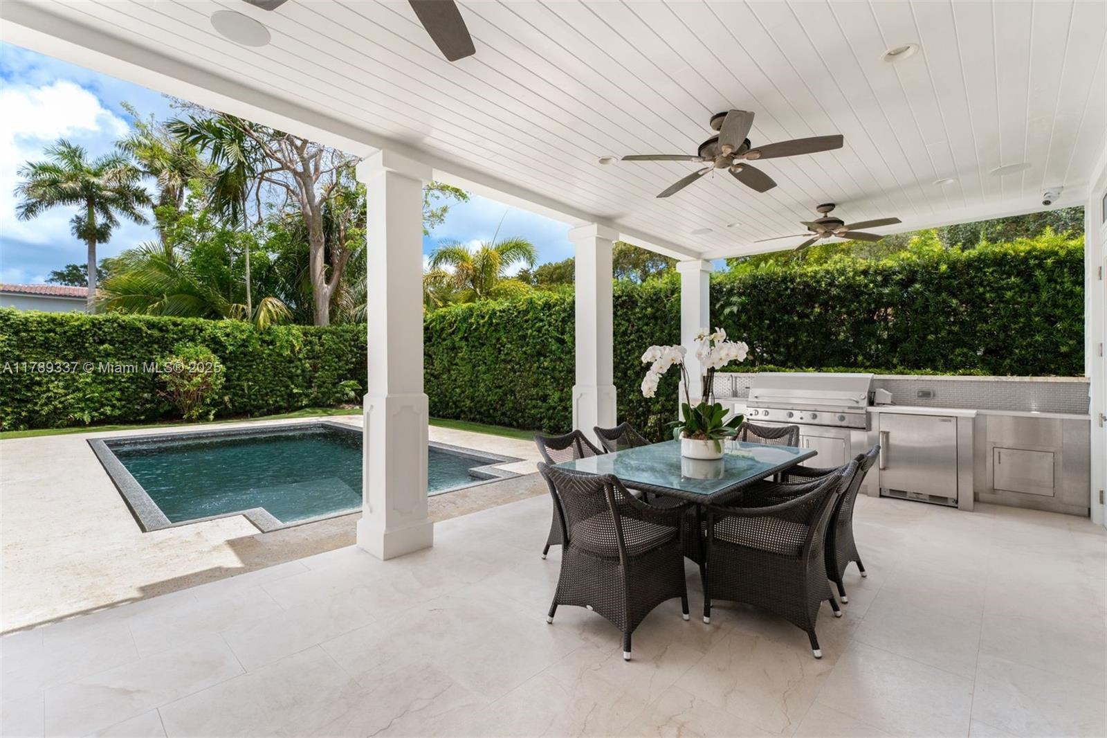 CORAL GABLES BISC BAY SEC - Residential