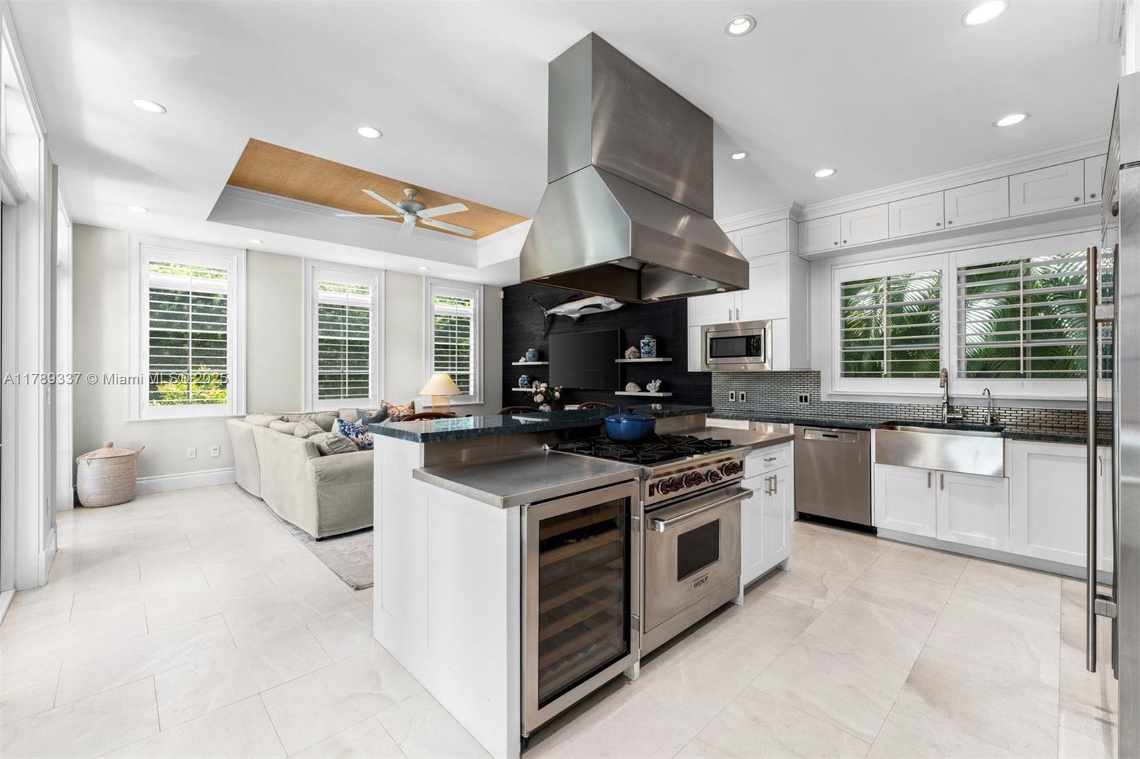 CORAL GABLES BISC BAY SEC - Residential