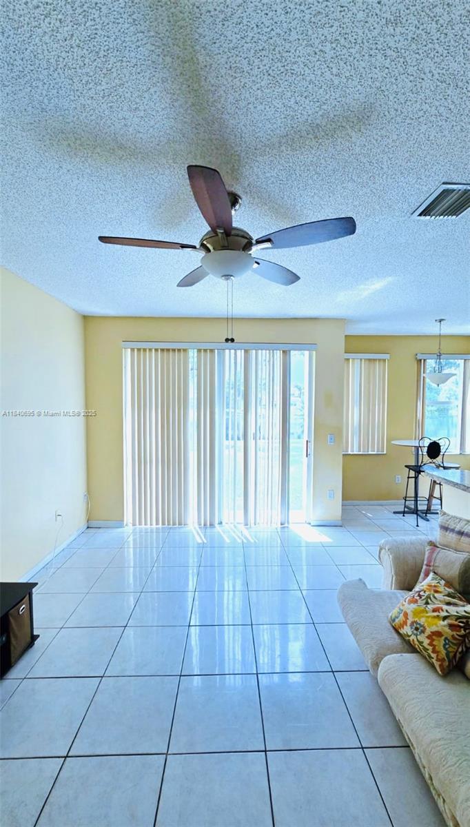 TOWNGATE - Residential