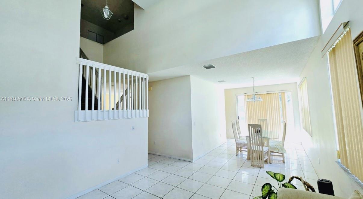 TOWNGATE - Residential