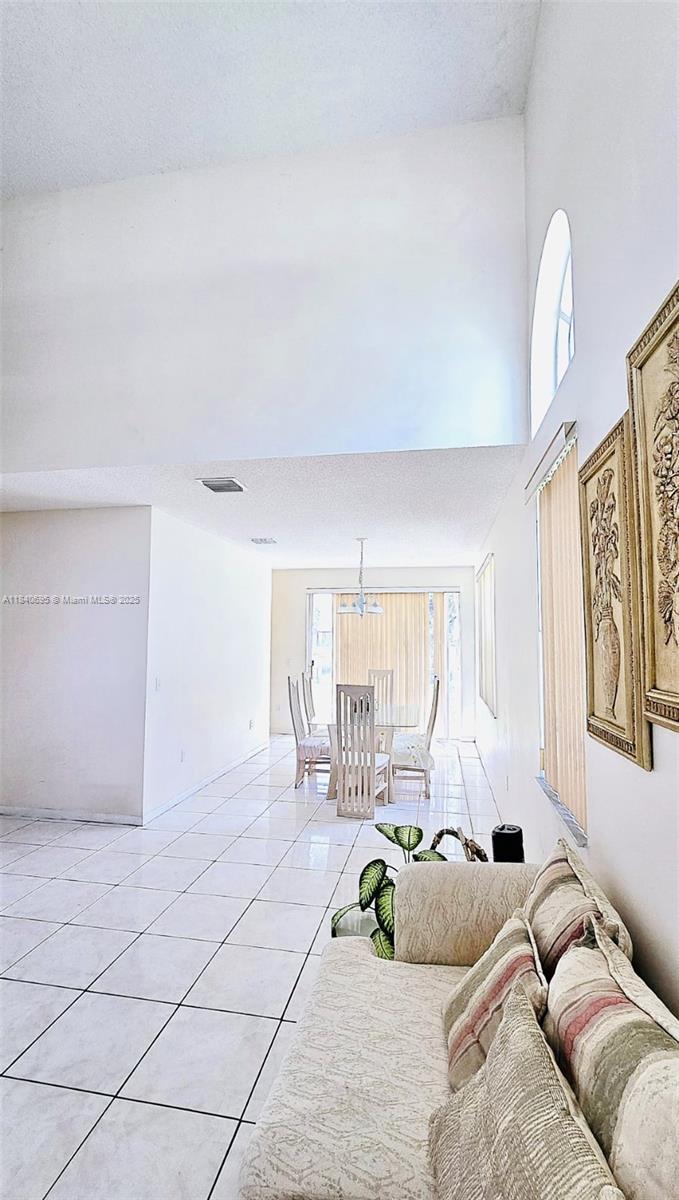 TOWNGATE - Residential