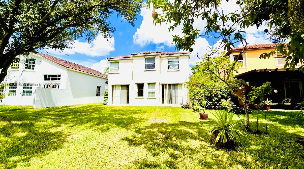 TOWNGATE - Residential