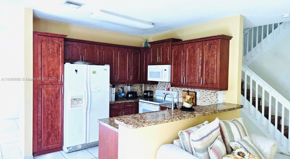 TOWNGATE - Residential