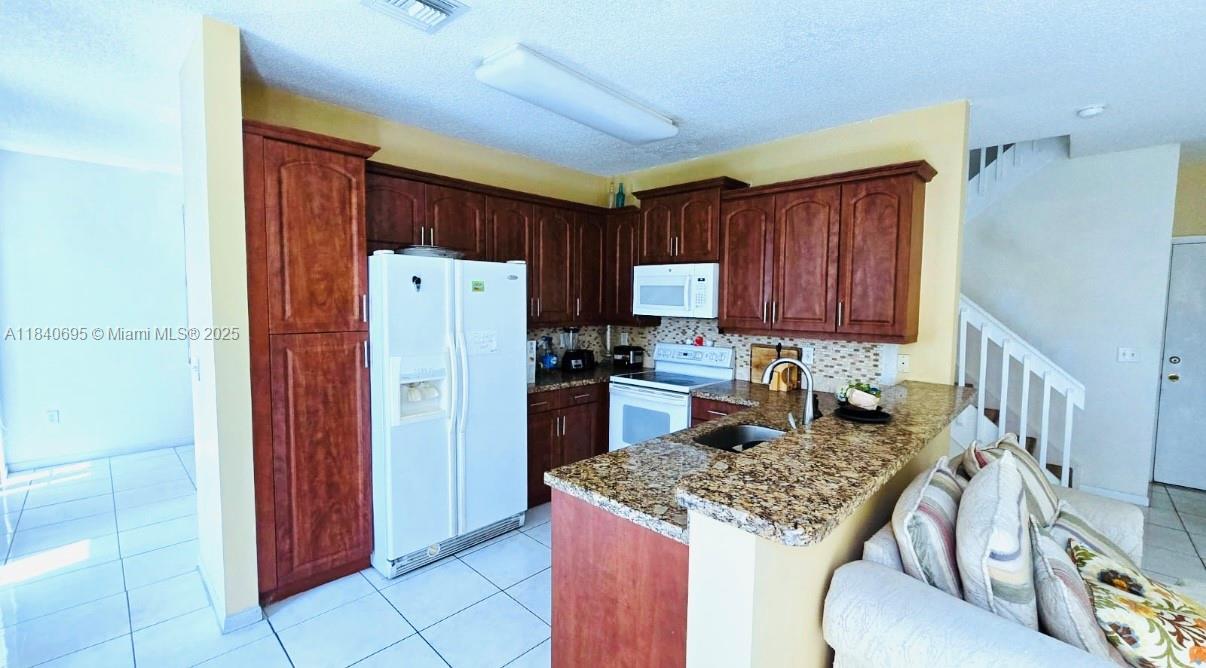 TOWNGATE - Residential