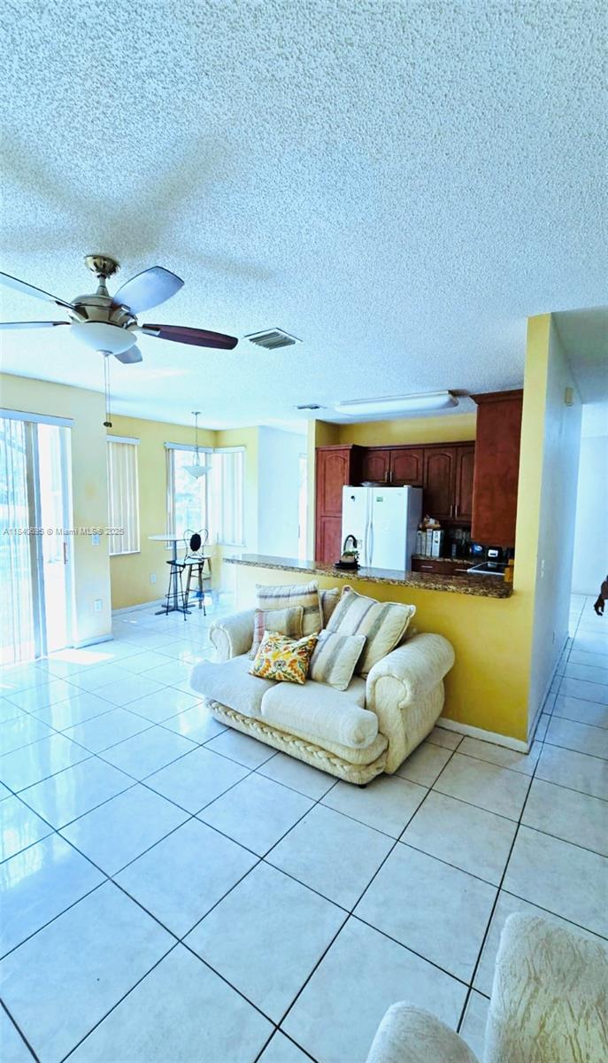 TOWNGATE - Residential