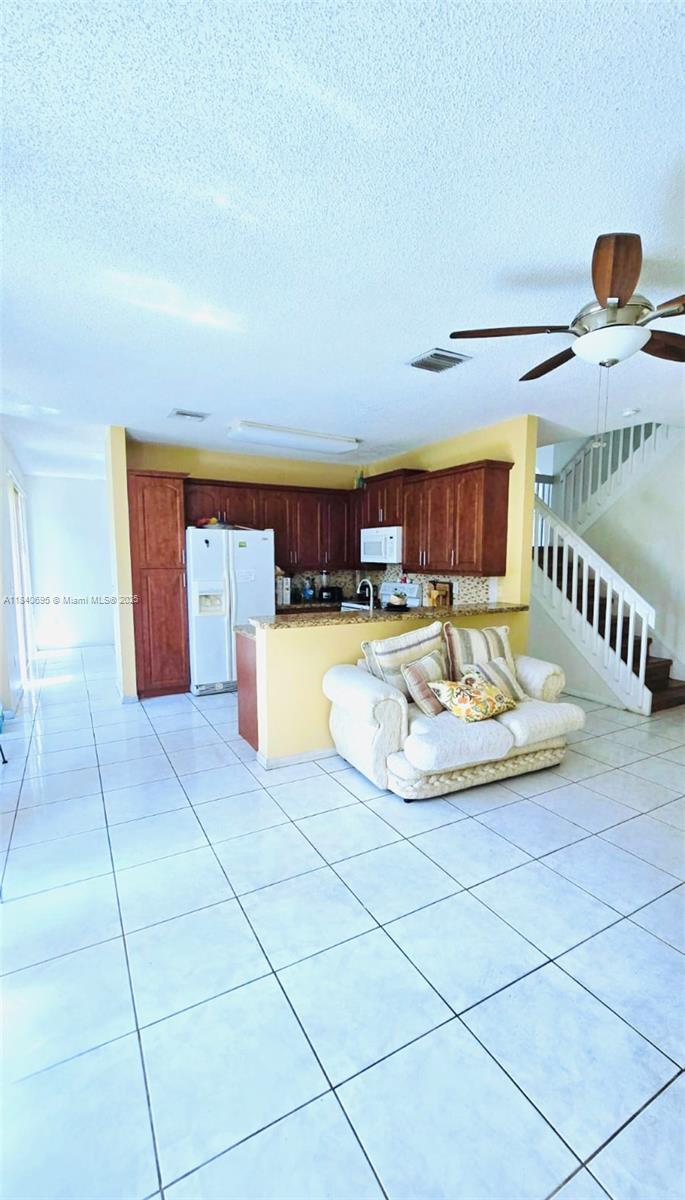 TOWNGATE - Residential