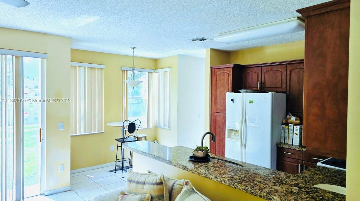 TOWNGATE - Residential