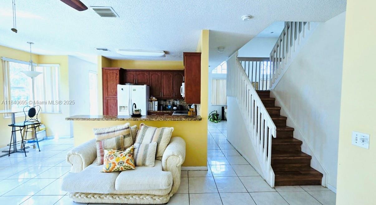 TOWNGATE - Residential