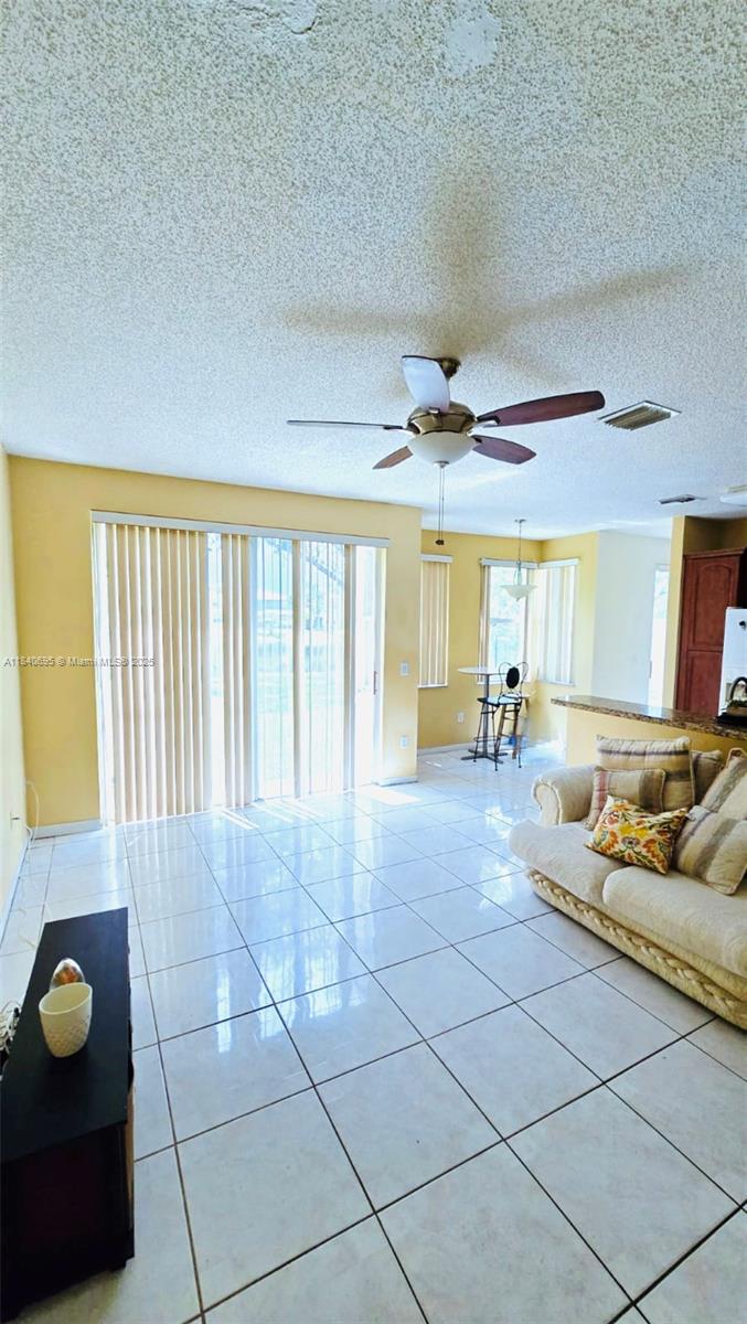 TOWNGATE - Residential