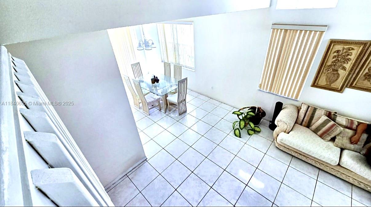 TOWNGATE - Residential