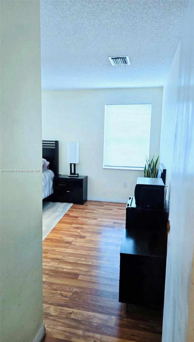 TOWNGATE - Residential