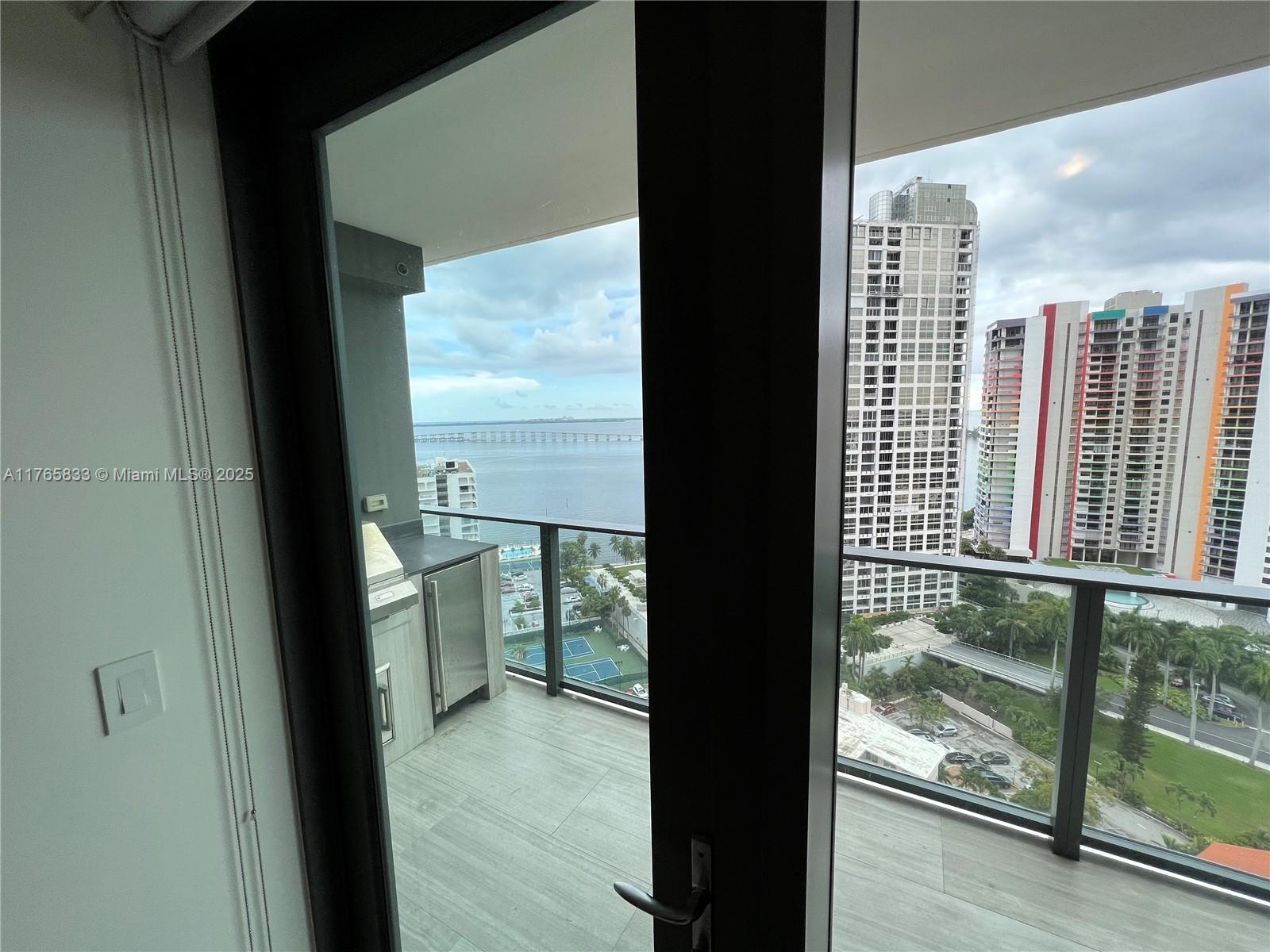 ECHO BRICKELL CONDO - Residential