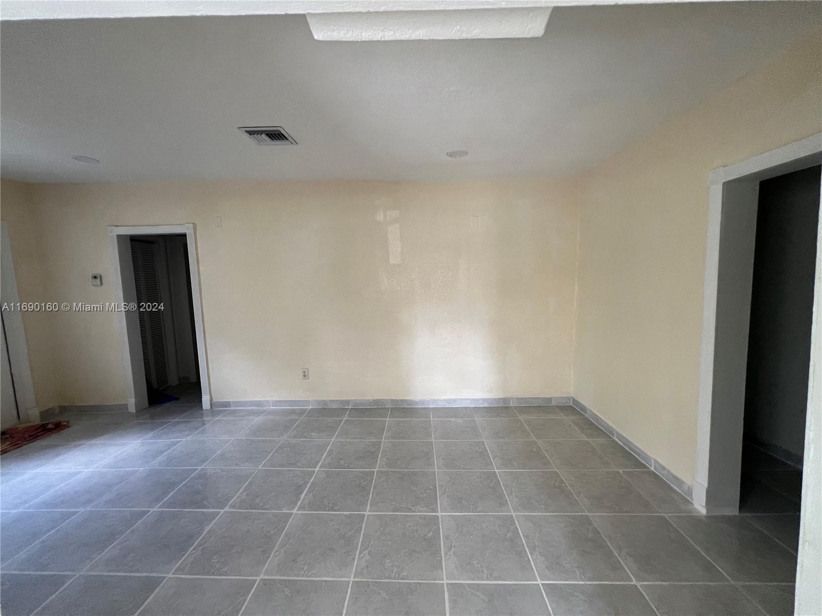 6231 NW 1st Ct 0, Miami, FL, 33150/$3,200 2 6231 NW 1st Ct 0