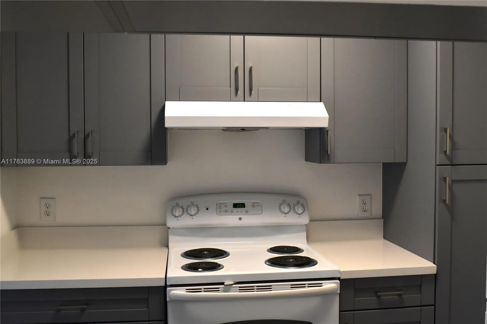 Pompano Beach, Florida 33069, United States, 1 Bedroom Bedrooms, ,1 BathroomBathrooms,Residential,Active,110691