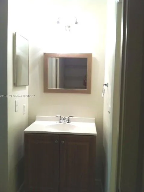 Pompano Beach, Florida 33069, United States, 1 Bedroom Bedrooms, ,1 BathroomBathrooms,Residential,Active,110691