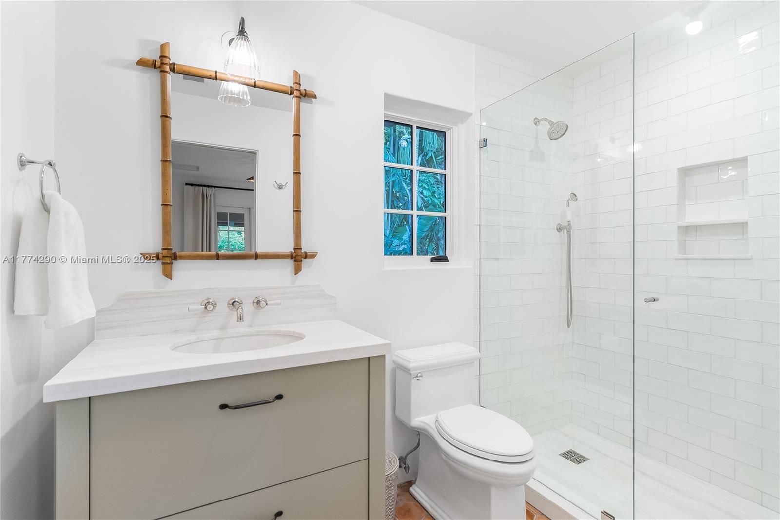CORAL GABLES SEC E - Residential