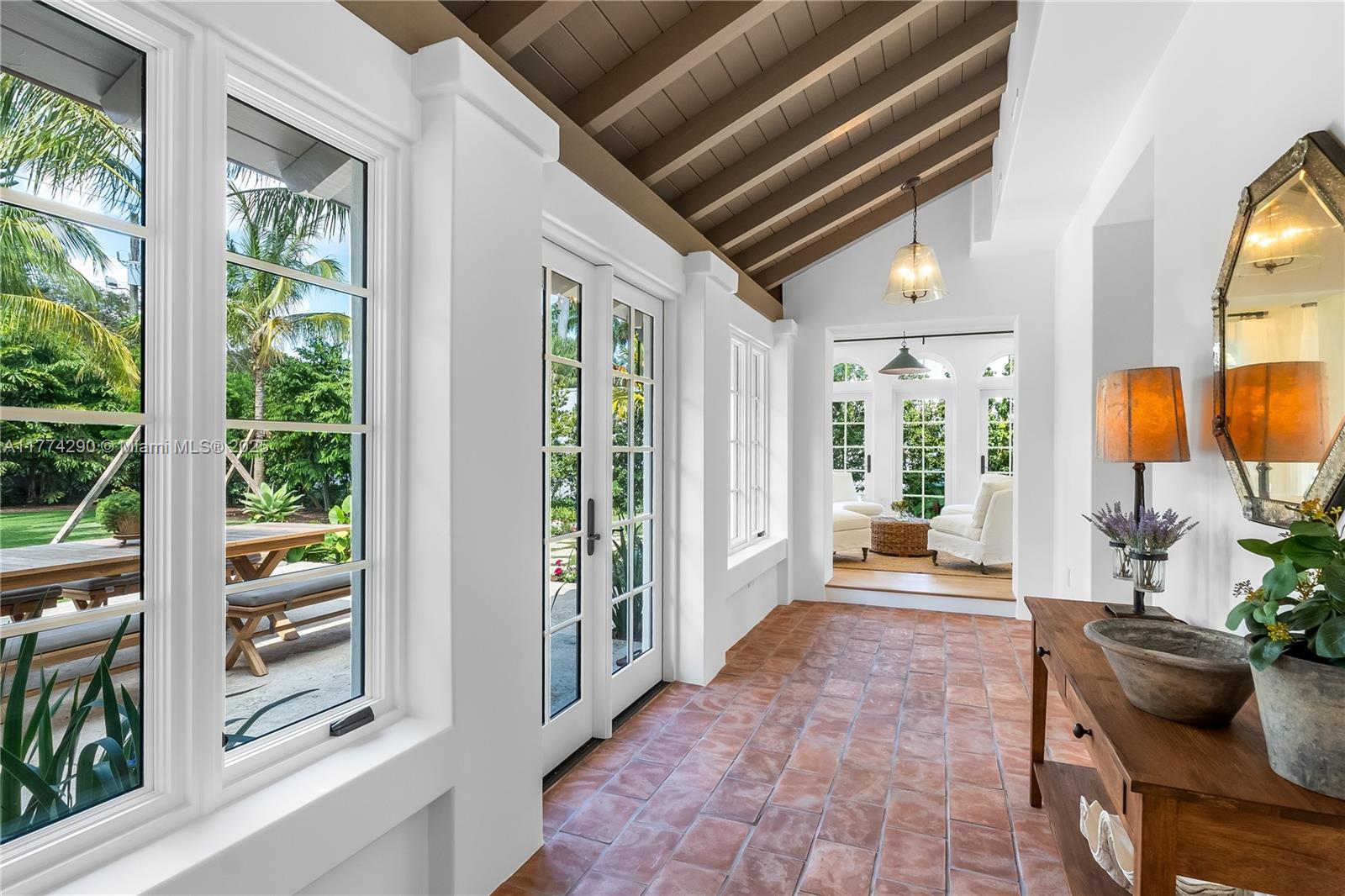 CORAL GABLES SEC E - Residential