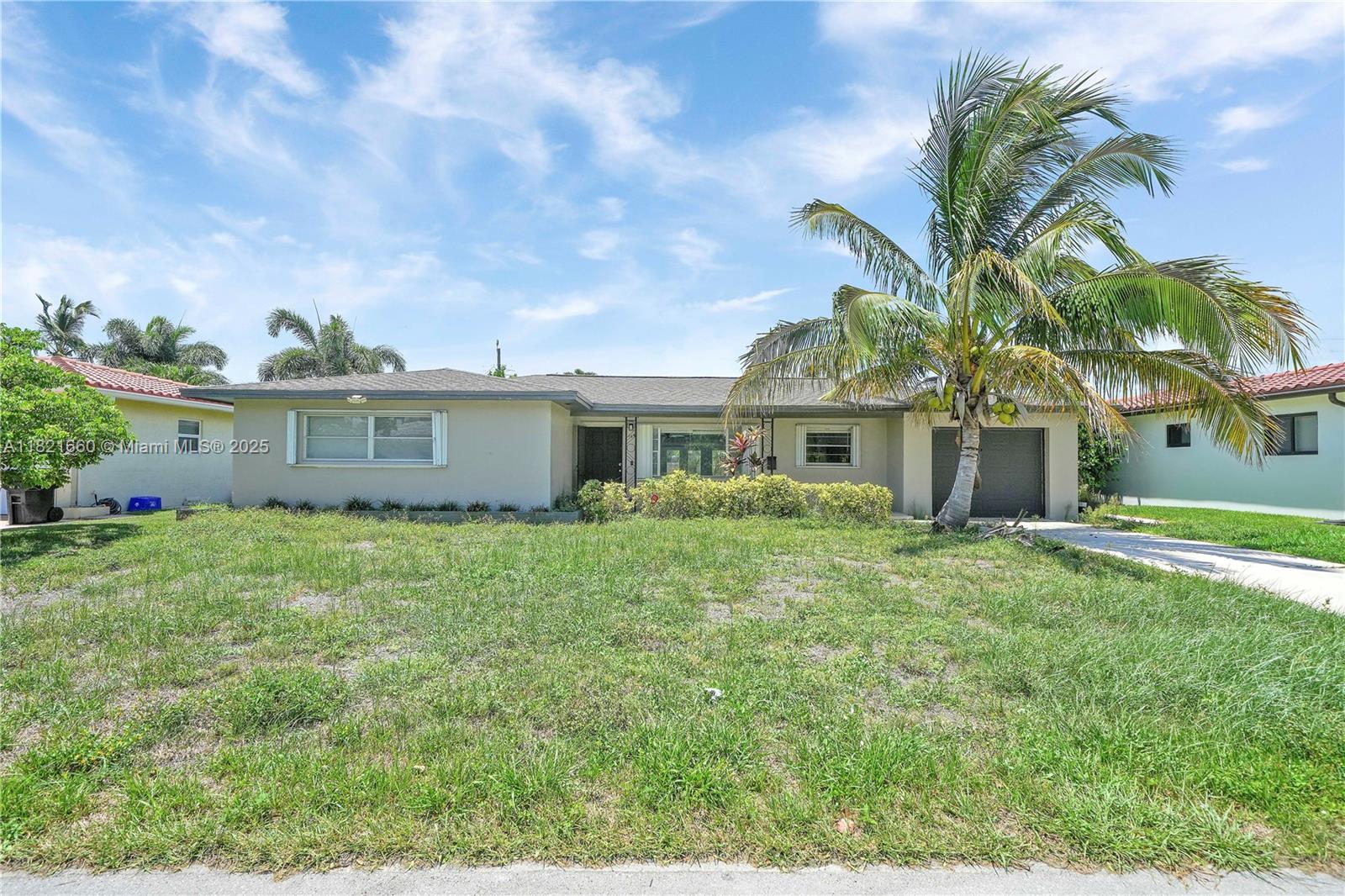 Spacious Pool Home in Lake Worth – Just 15 Minutes from Downtown West Palm Beach! Welcome to your slice of paradise! This beautifully maintained home features a wide-open floor plan that's perfect for entertaining family and friends. Enjoy Florida living at its finest with a sparkling private pool, generous living spaces, and a layout designed for both comfort and functionality. Located in a quiet neighborhood just minutes from the vibrant energy of downtown West Palm Beach, this is a fantastic opportunity to own a spacious retreat in a prime location.
Don’t miss out on this exceptional value—schedule your showing today!