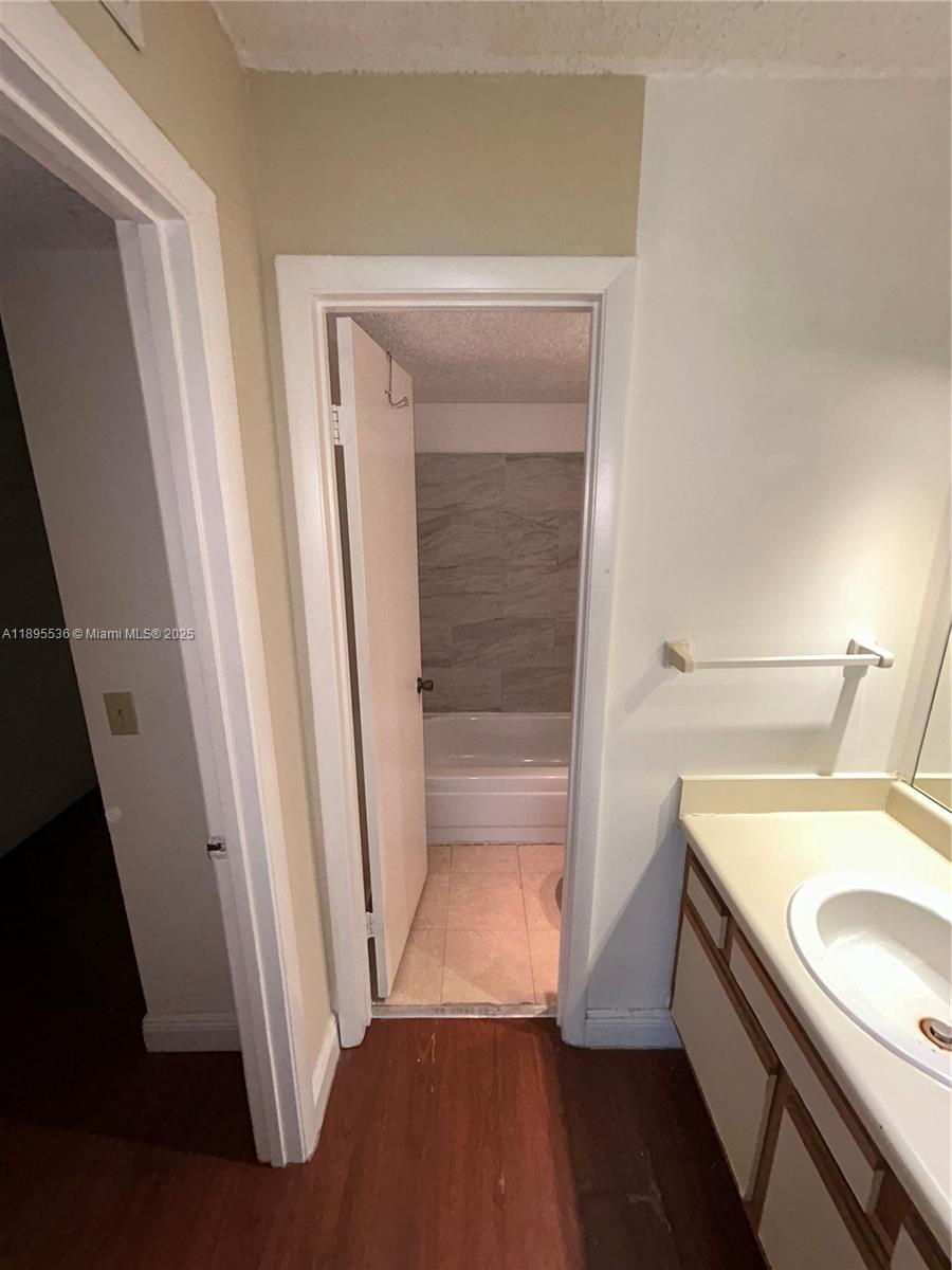 4261 W Mcnab Rd 31