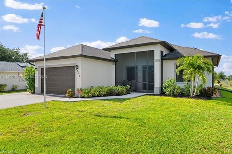 Single Family Residence in Naples FL 2070 47th Ave NE Ave 29.jpg