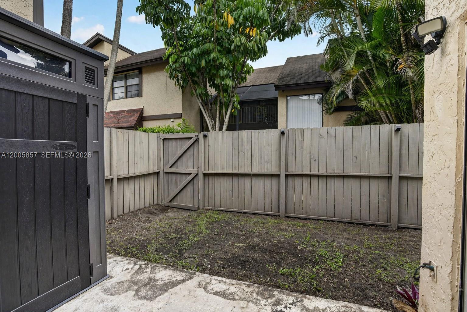 EVERGLADES SUGAR & LAND C - Residential