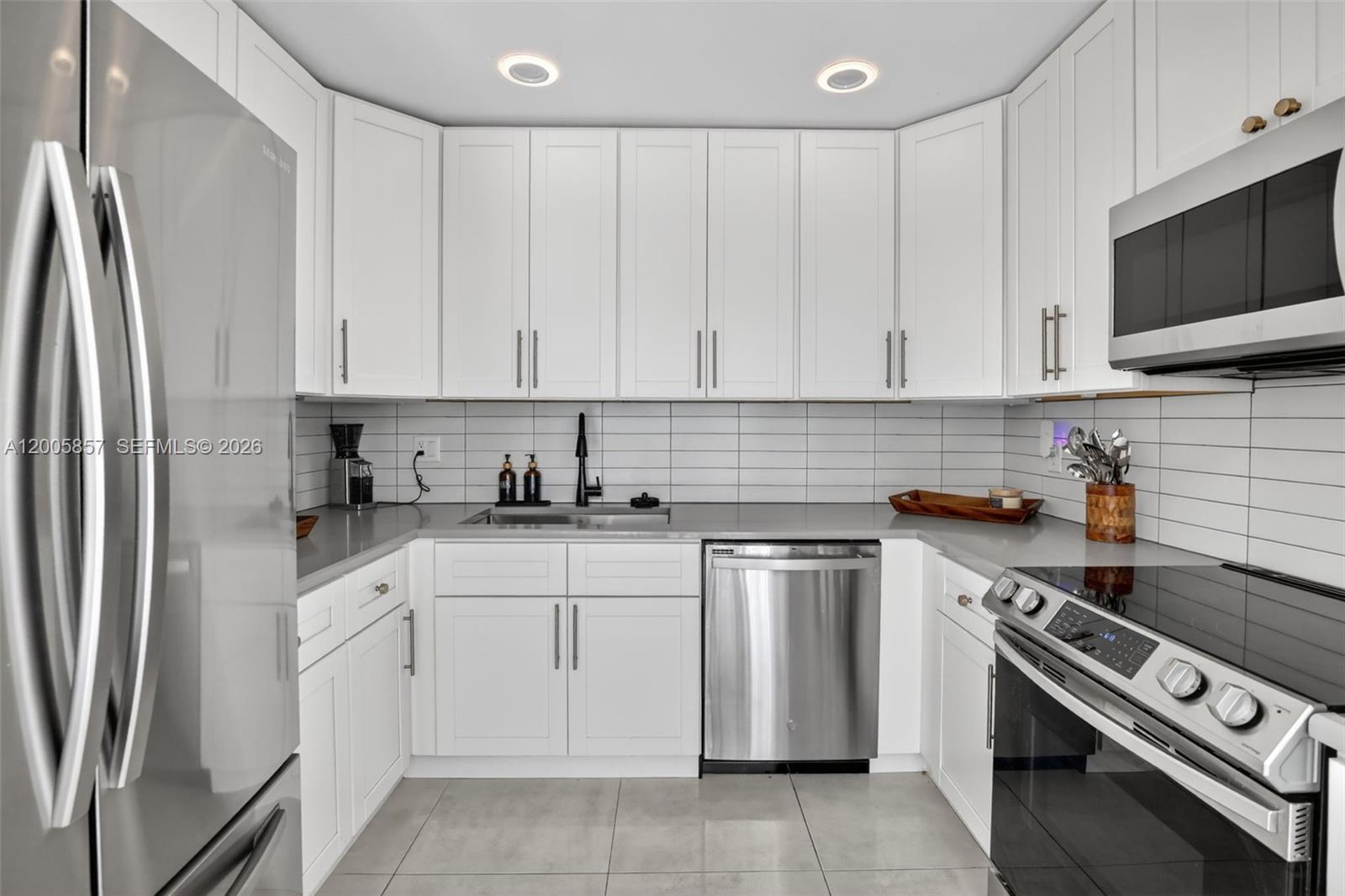 EVERGLADES SUGAR & LAND C - Residential