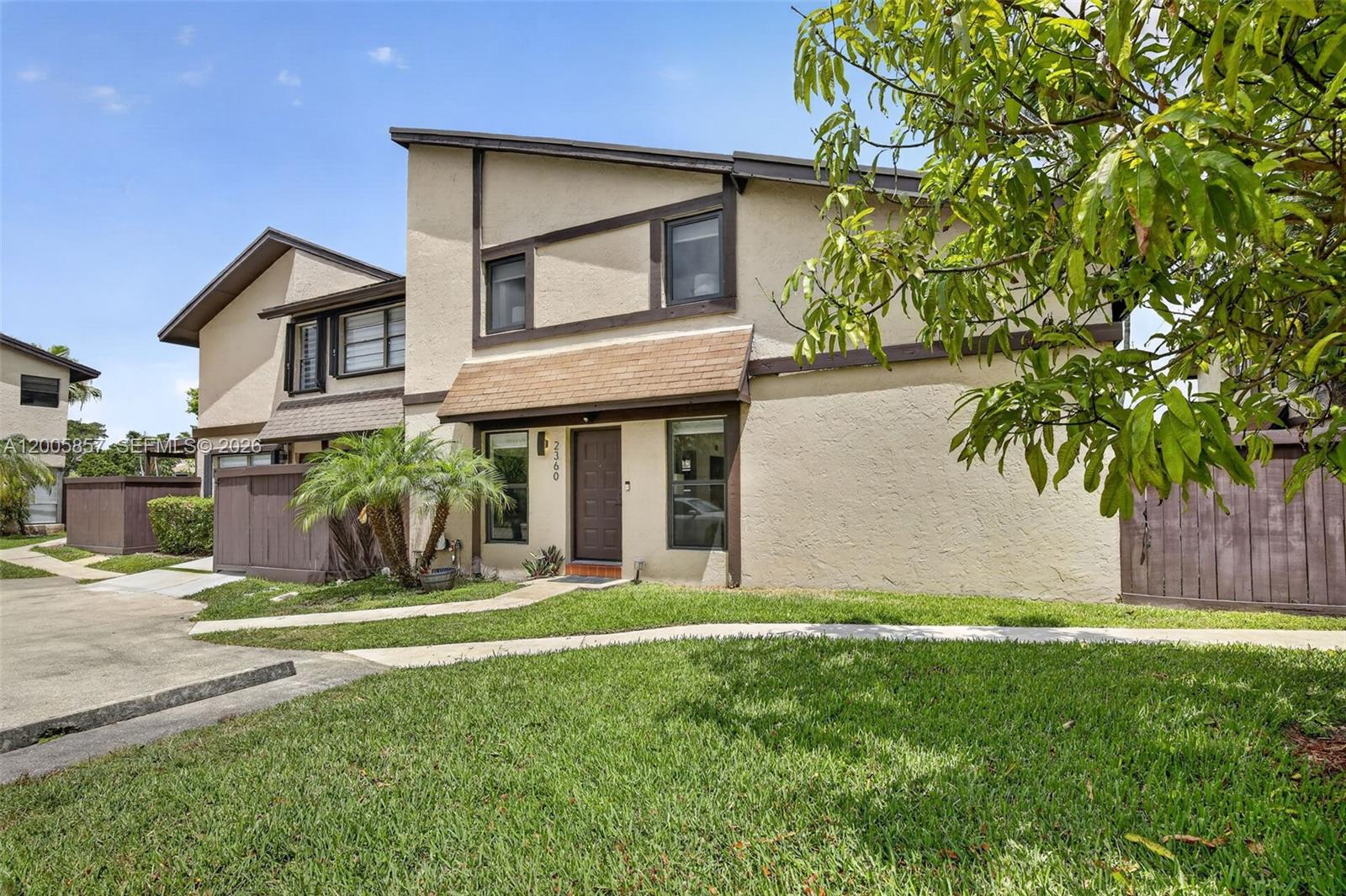 2360 Bayberry Dr 2360