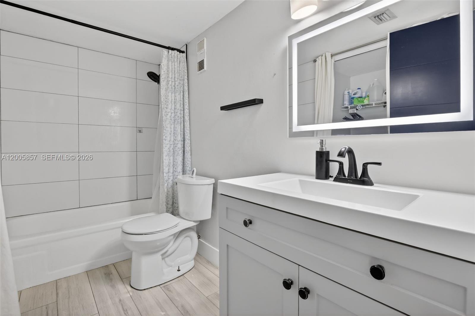 EVERGLADES SUGAR & LAND C - Residential