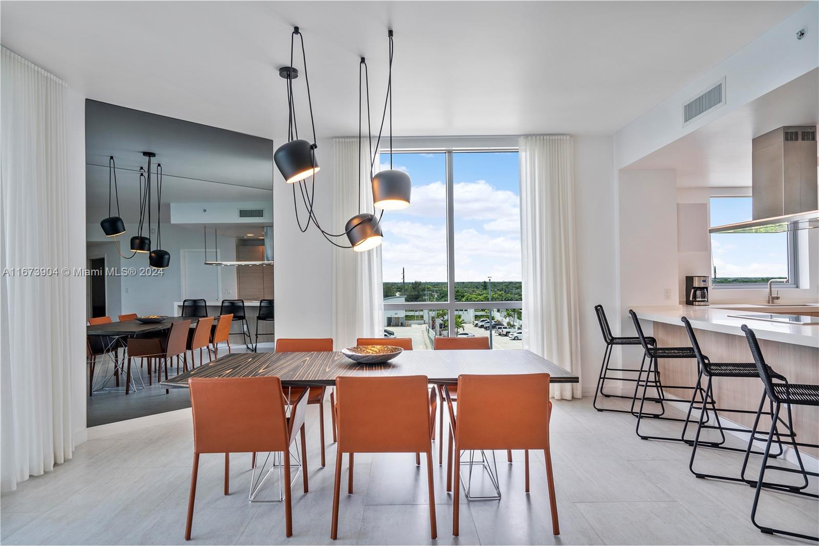 MARINA PALMS RESIDENCES S - Residential