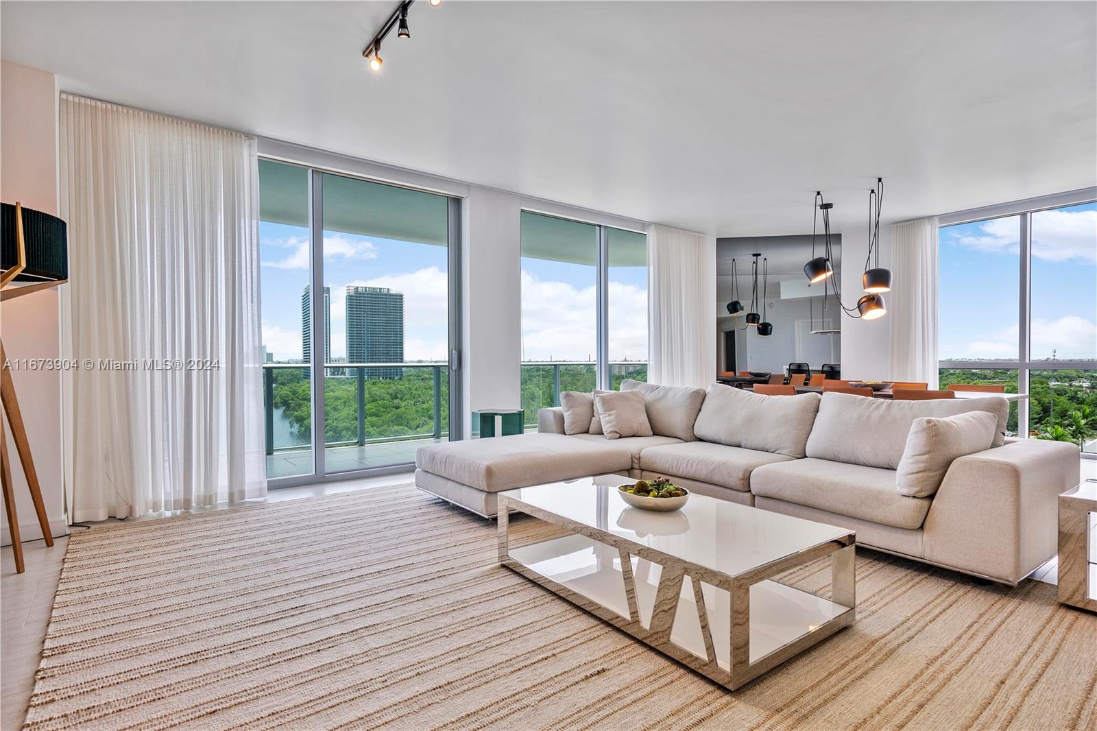 View photos, virtual tours, details... 17111 Biscayne Blvd 802