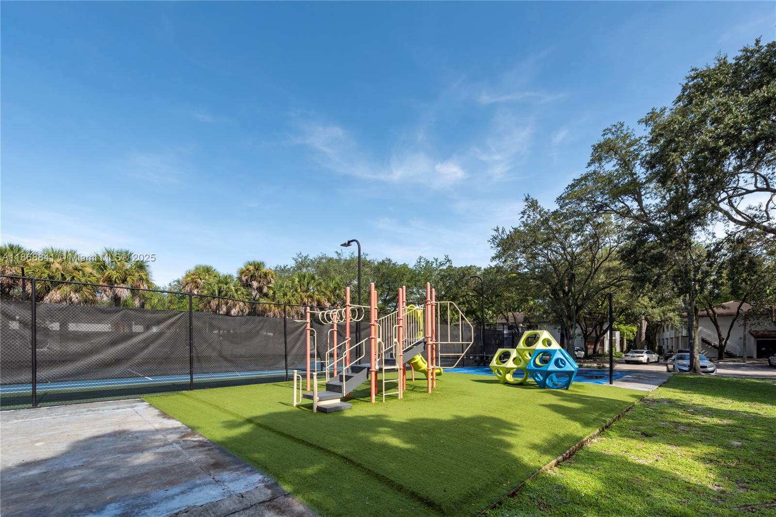 SPRINGCREST CONDO - Residential