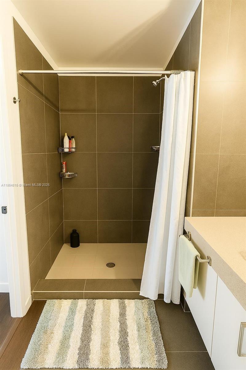 ARTECITY GOVERNOR CONDO - Residential