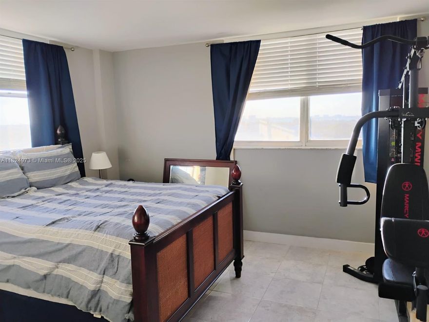 Enjoy the sunset from a large 1/1/1 apartment with/ breathtaking views of the Bay and the city. Tons of storage spaces and a nice open floor plan, plus the best covered parking in the building. Close to the Beach, public transportation, shops, and restaurants. No Lease-1st Year Owned, No Pets Allowed by Association rules. Seller is motivated and willing to give a contribution to the Buyer's closing cost.