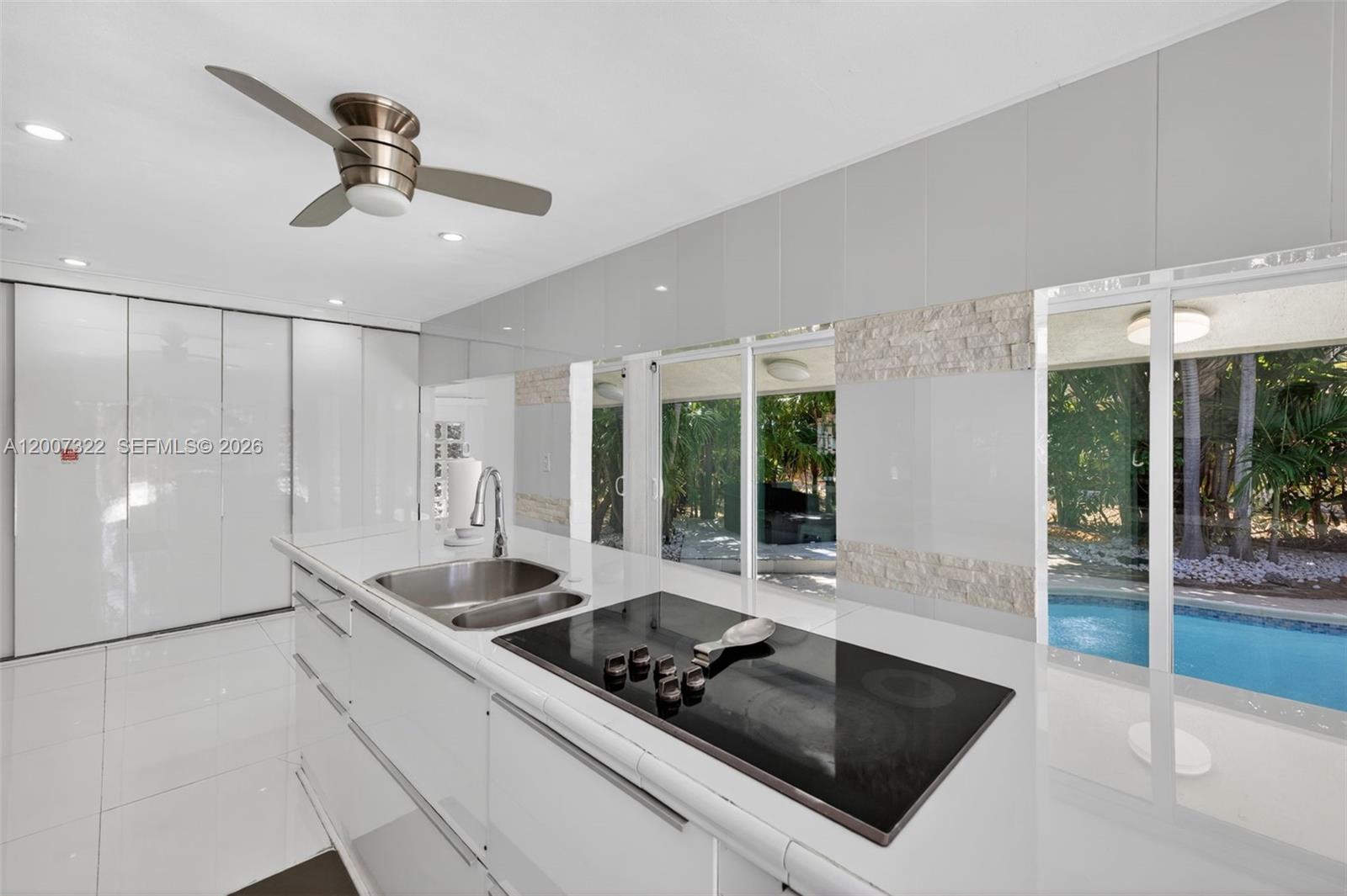 KNOLL RIDGE - Residential